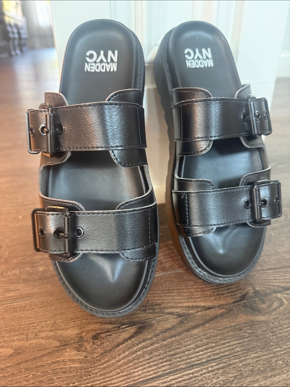 Madden NYC Black Double Buckle Slide Sandals 8 - Picture 2 of 8